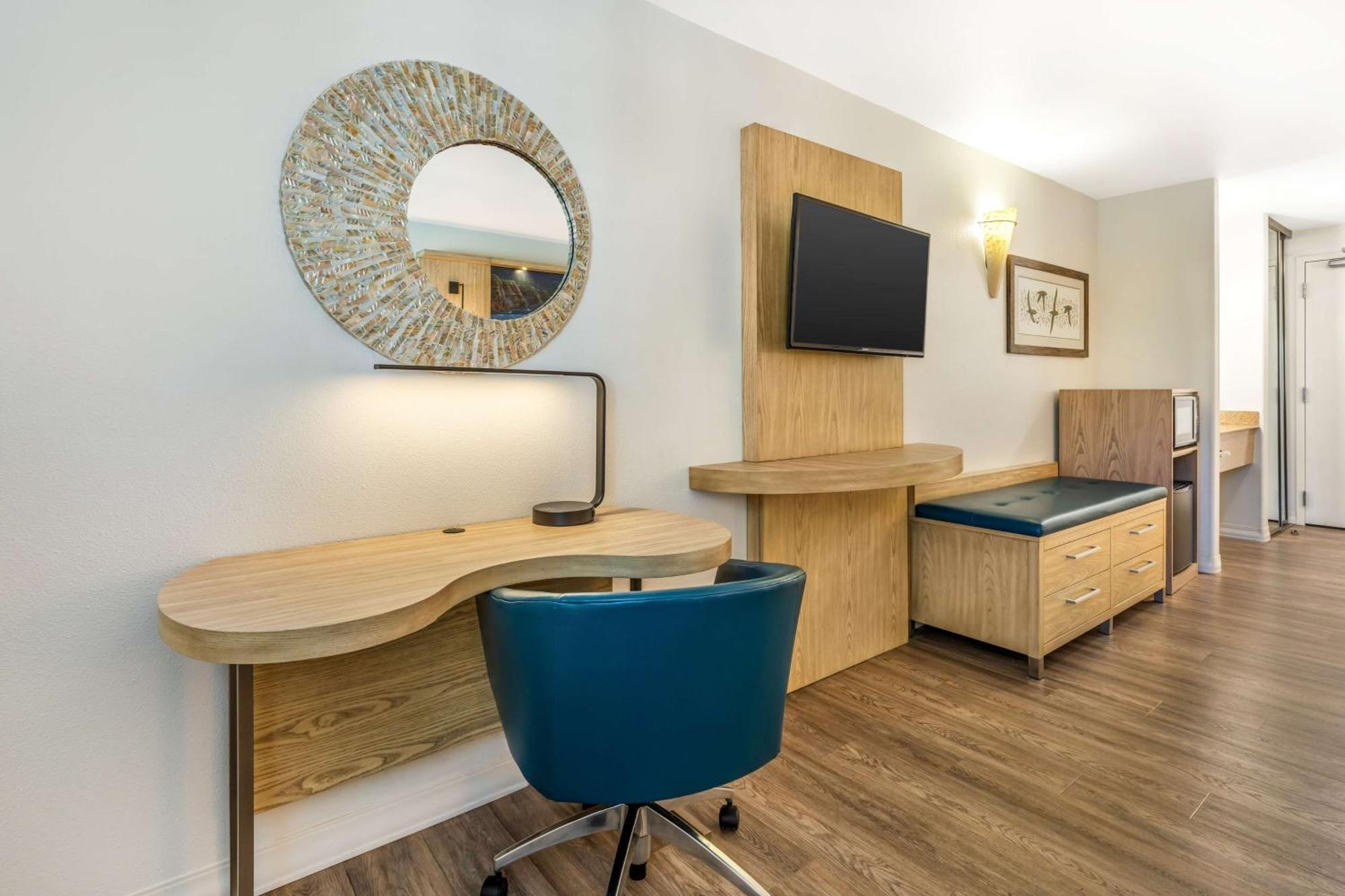 Best Western Plus Capitola By-The-Sea Inn & Suites Rum bild