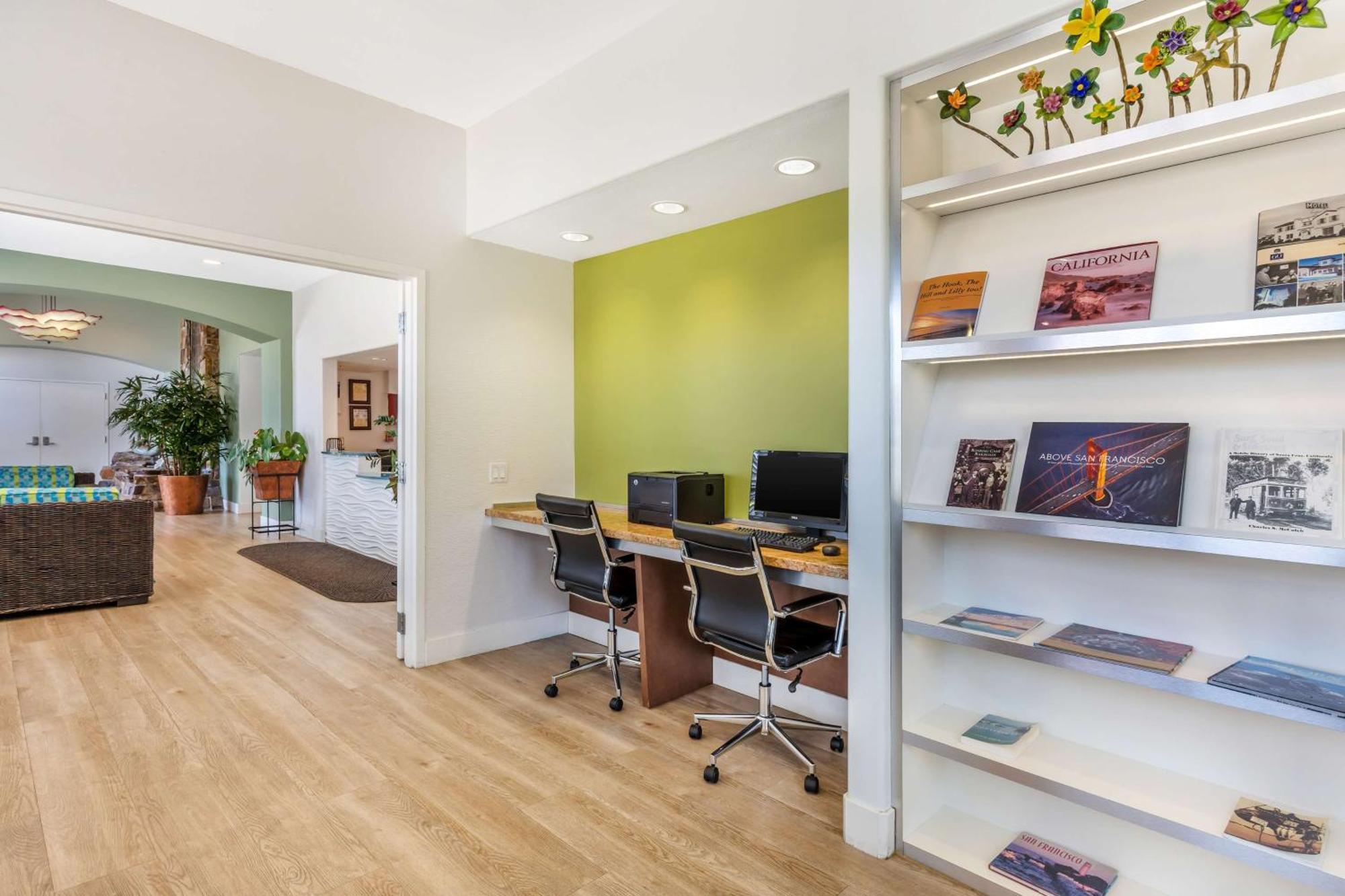 Best Western Plus Capitola By-The-Sea Inn & Suites Exteriör bild